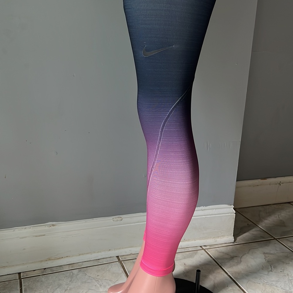 Nike leggings - Picture 2 of 7